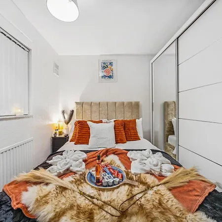 Appartement Grovehaus Modern & Spacious 4br House By Altoluxo Short Lets & Serviced With Free Wifi & Parking *