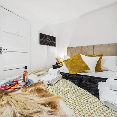 Grovehaus Modern & Spacious 4br House By Altoluxo Short Lets & Serviced With Free Wifi & Parking Appartement Bristol