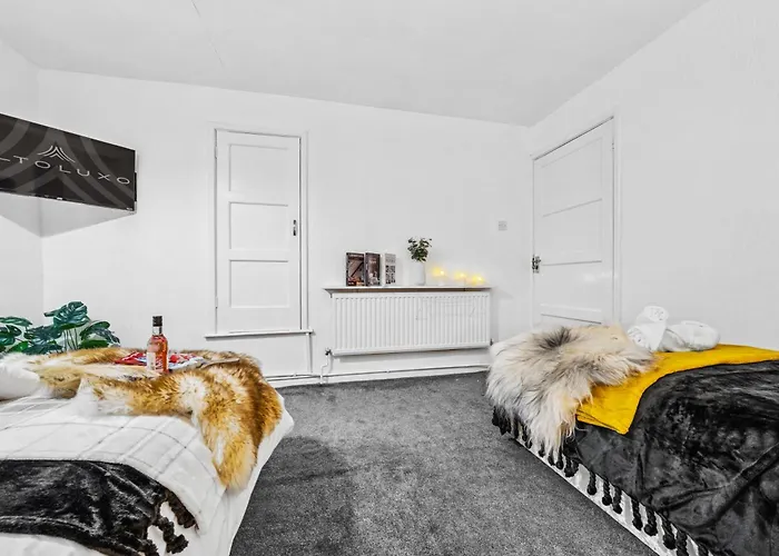 Daire Grovehaus Modern & Spacious 4br House By Altoluxo Short Lets & Serviced With Free Wifi & Parking Bristol