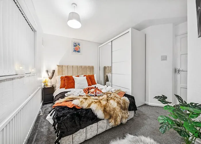 Daire Grovehaus Modern & Spacious 4br House By Altoluxo Short Lets & Serviced With Free Wifi & Parking Bristol