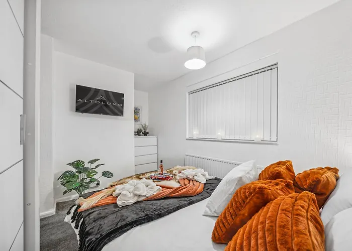 Grovehaus Modern & Spacious 4br House By Altoluxo Short Lets & Serviced With Free Wifi & Parking Daire Bristol