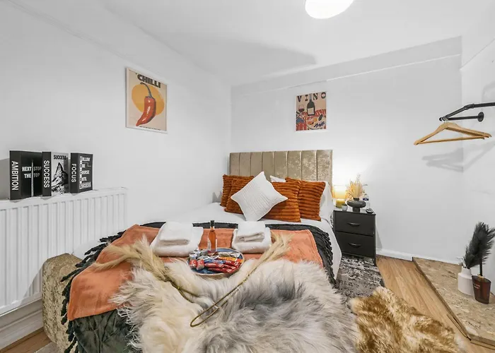 Grovehaus Modern & Spacious 4br House By Altoluxo Short Lets & Serviced With Free Wifi & Parking * Bristol