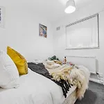 Grovehaus Modern & Spacious 4br House By Altoluxo Short Lets & Serviced With Free Wifi & Parking 아파트 브리스틀