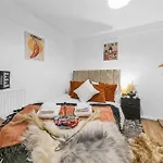 Grovehaus Modern & Spacious 4br House By Altoluxo Short Lets & Serviced With Free Wifi & Parking * 브리스틀